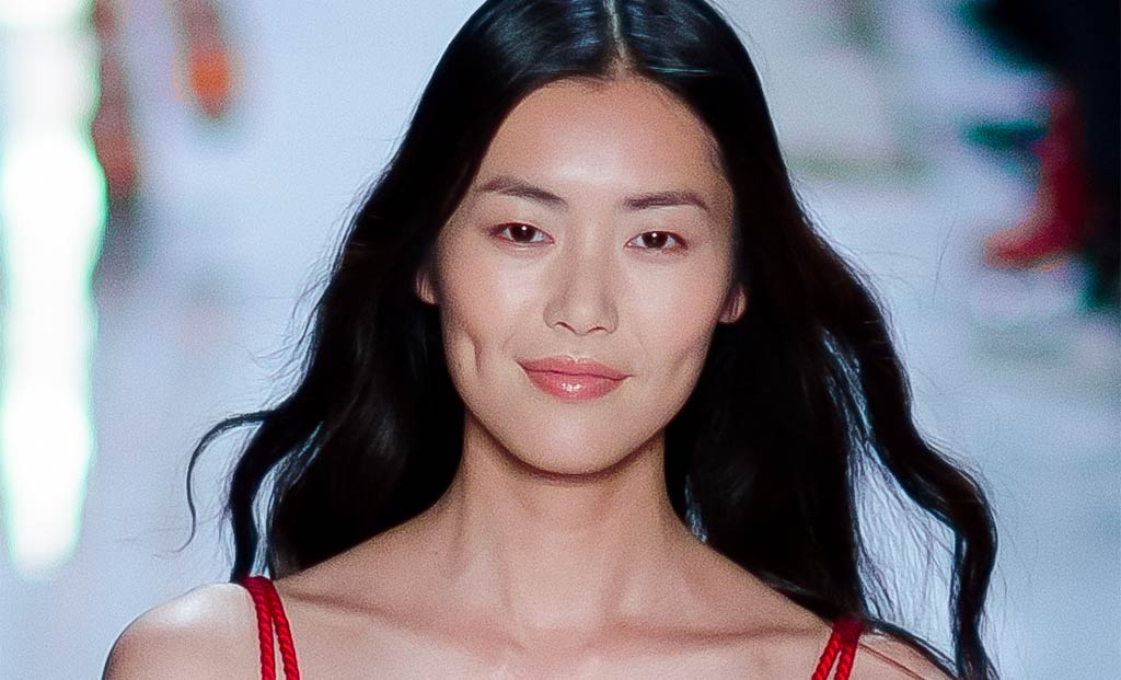 Supermodel Slammed by Chinese Nationalist for Saying 'Happy Lunar New Year'