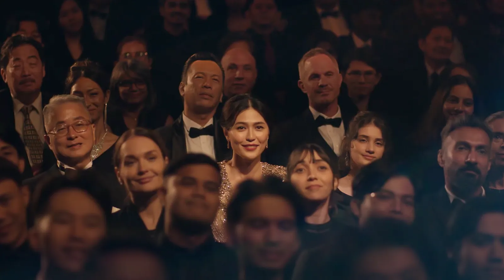 Standard Chartered Highlights the ‘Power of Now’ in Global Campaign With Leo Singapore